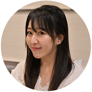 中冨 杏子